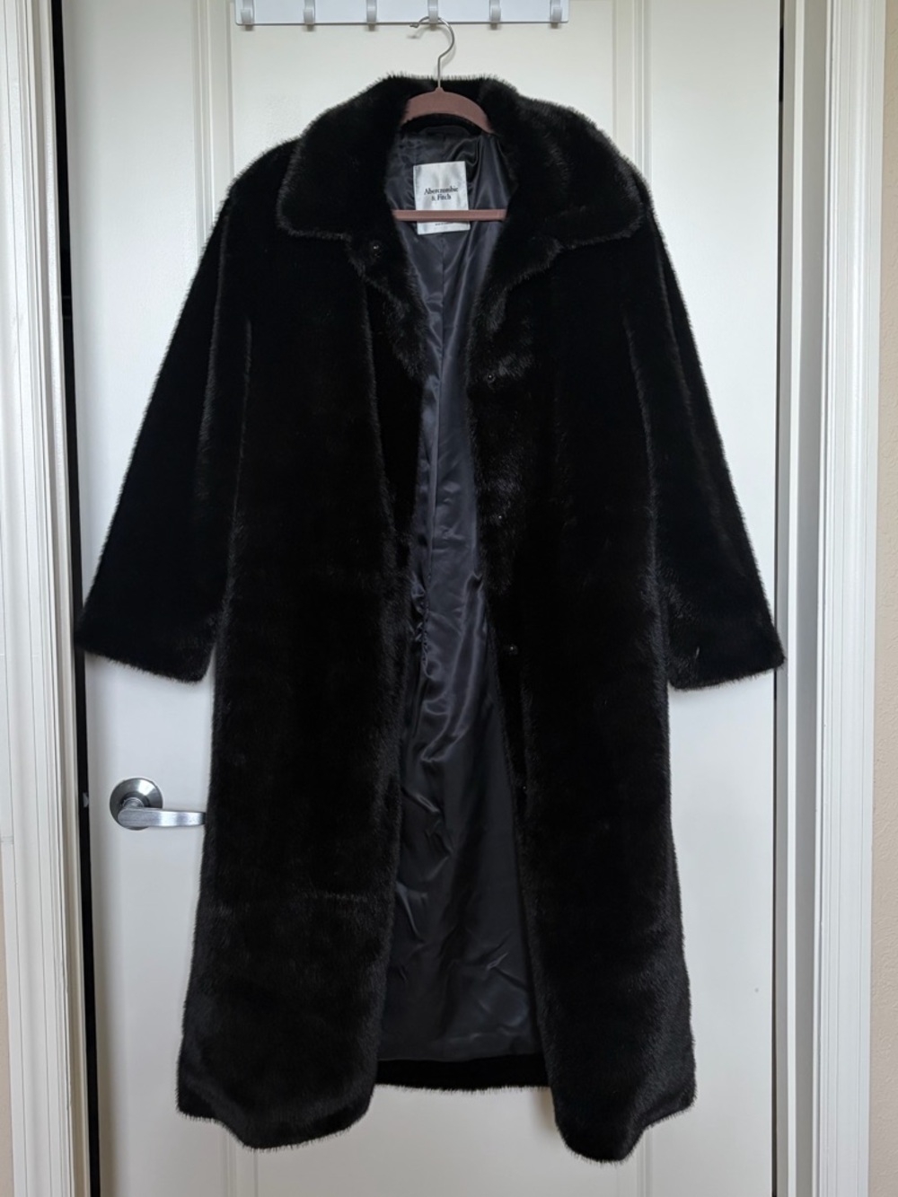 Abercrombie & Fitch: Black Faux Fur Long Coat